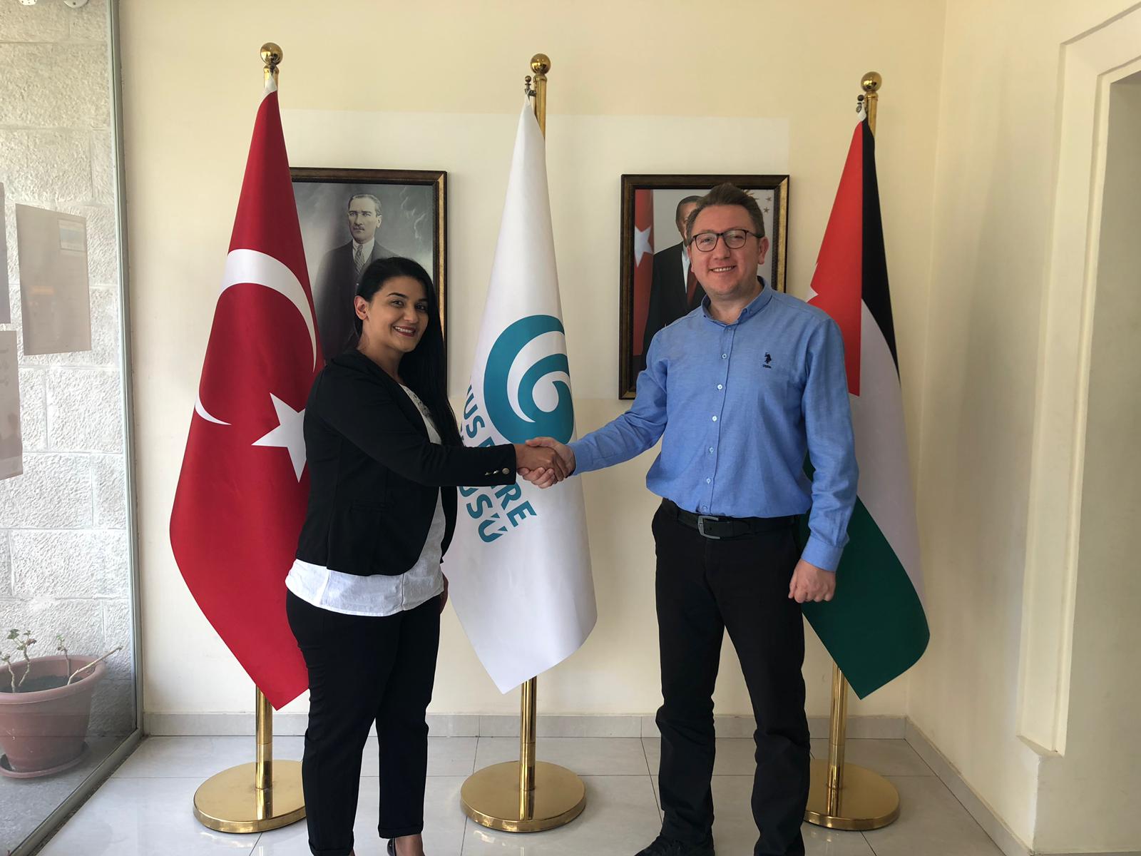 زيارة اوكي تمام للسفارة التركية في الأردن ومركز يونس أمرة