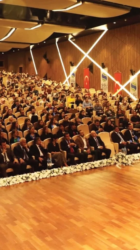 قاعة مدرسة شيشلي المهنية