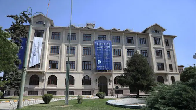 جامعة أنقرة ميديبول 1