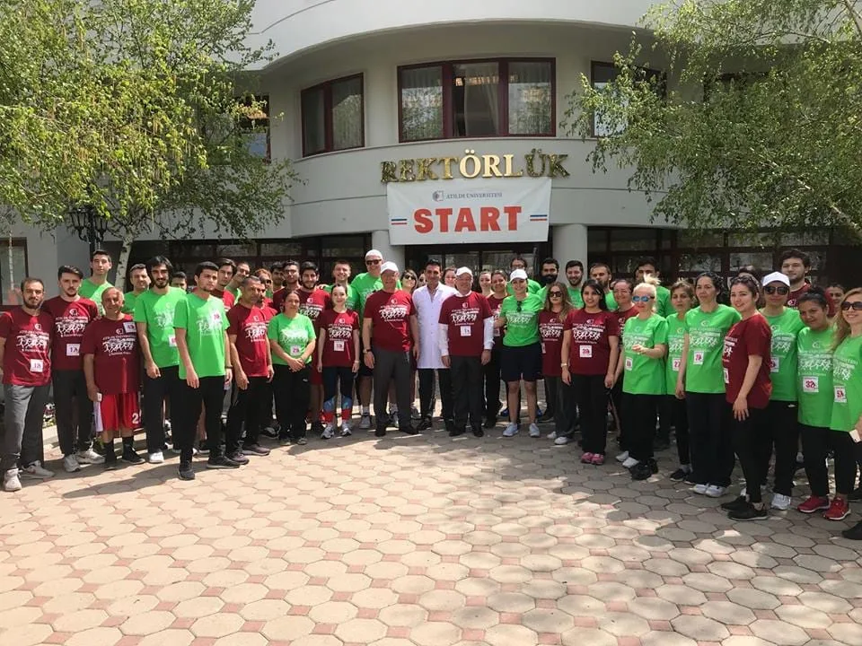 طلاب جامعة آتيليم 2