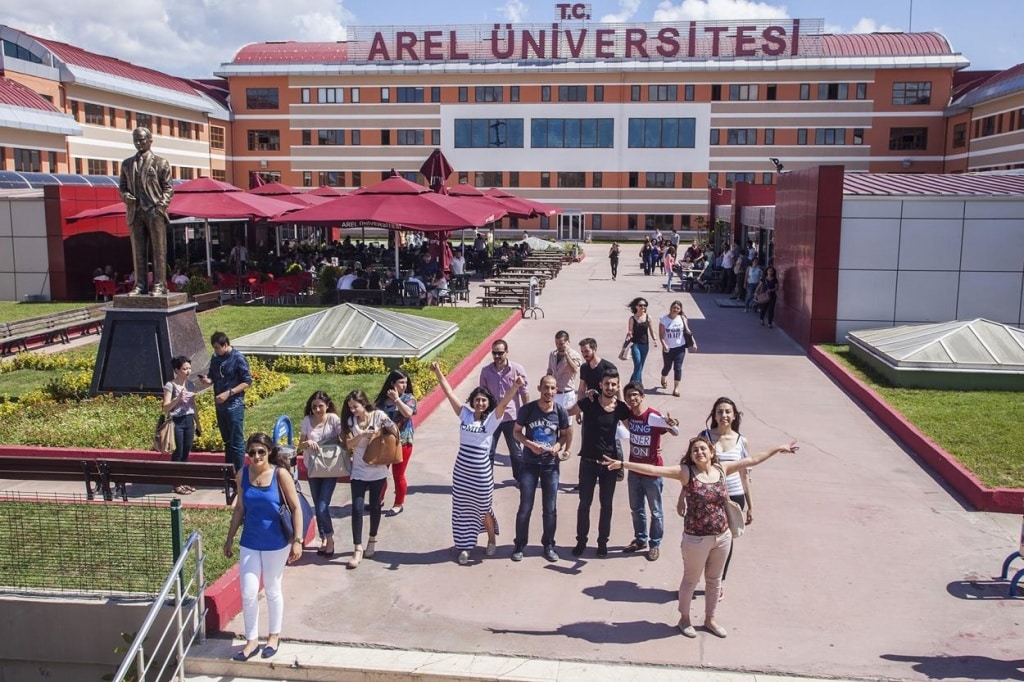 حرم جامعة اسطنبول آريل