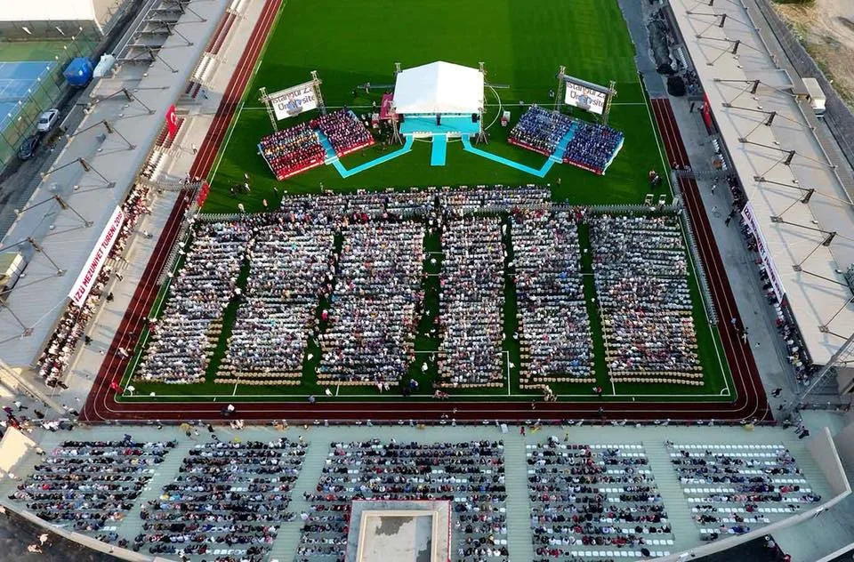 جامعة صباح الدين زعيم 6