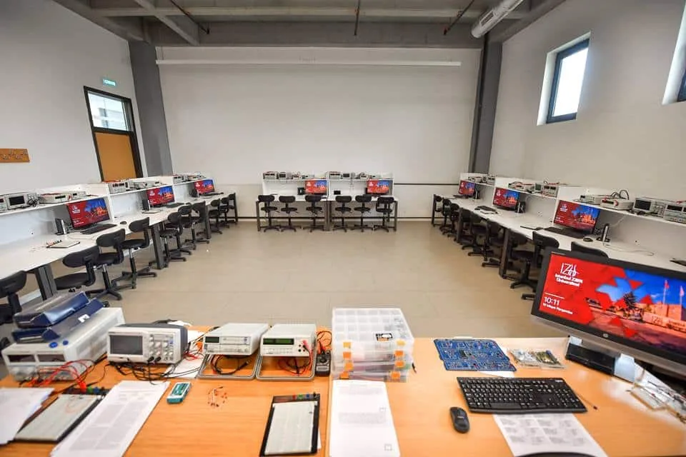 جامعة صباح الدين زعيم 4