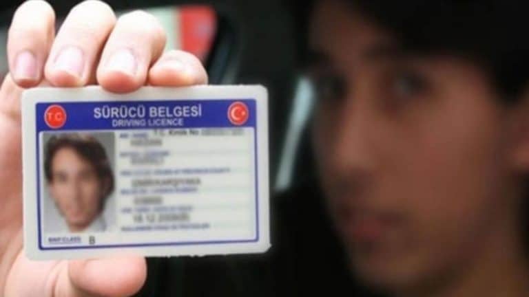 رخصة القيادة التركية