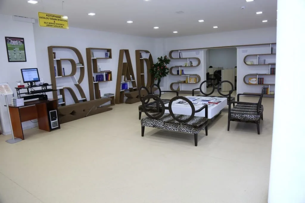 مكتبة جامعة اسطنبول جيليشيم