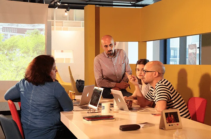 <img style="display: block;-webkit-user-select: none;margin: auto;background-color: hsl(0, 0%, 90%);transition: background-color 300ms;" data-src="https://oktamam.com/wp-content/uploads/2019/06/sim.png">