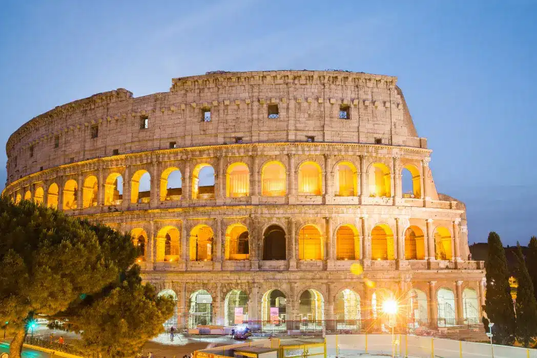 travel-architecture-building-landmark-europe-italy-gold-rome-stadium-nighttime-colosseum-ancient-rome_t20_moOQEl