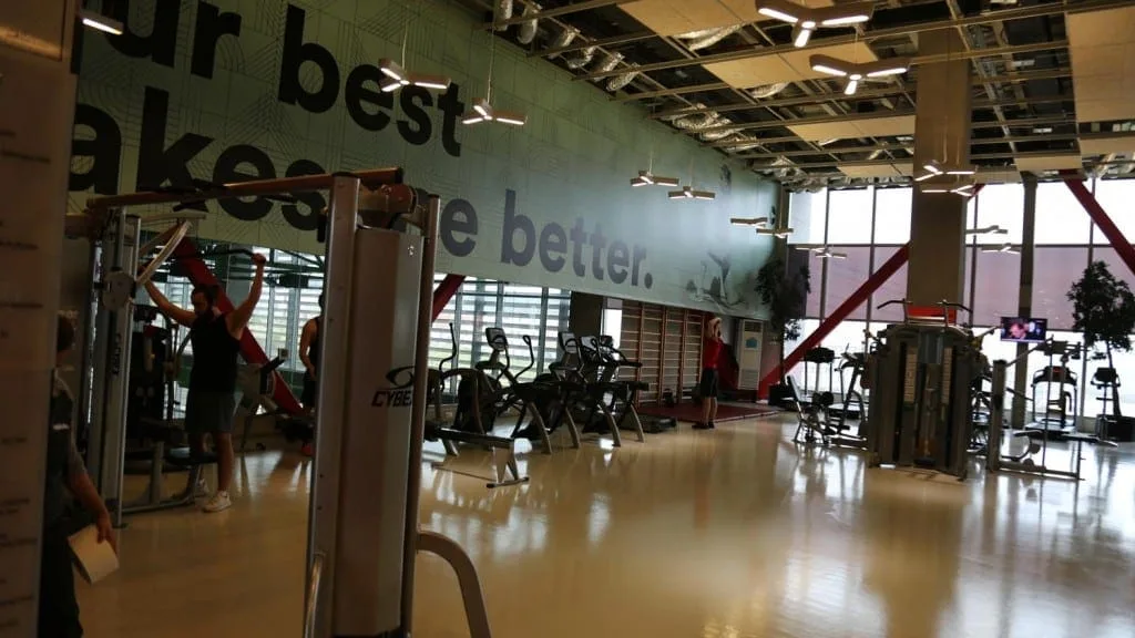 صالة اللياقة البدنية جامعة اوزيجين