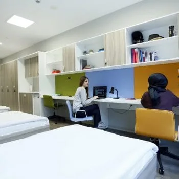 غرف السكن الطلابي في جامعة اسطنبول ميديبول 2