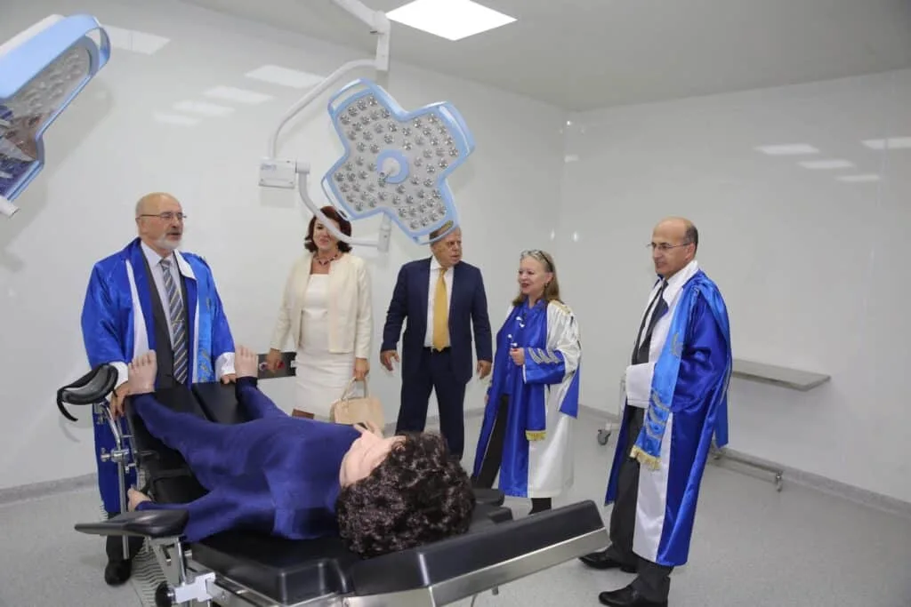 غرفة محاكاة كلية الطب في جامعة اسطنبول أوكان