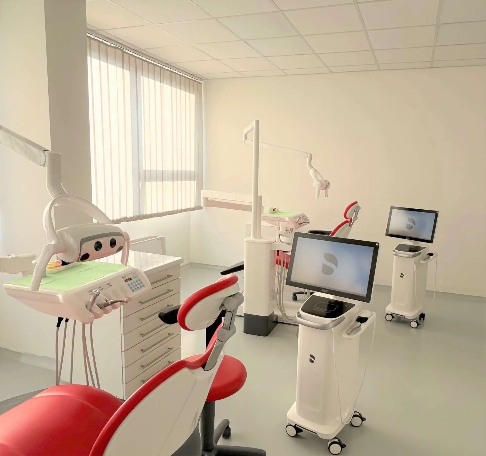 عيادة الاستعاطة - كلية طب الأسنان جامعة سراييفو