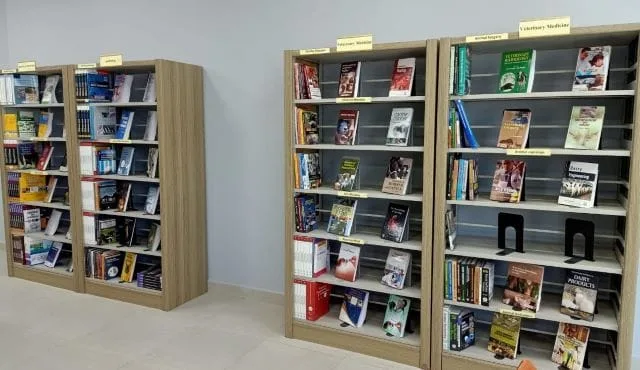 جامعة بدر - المكتبة