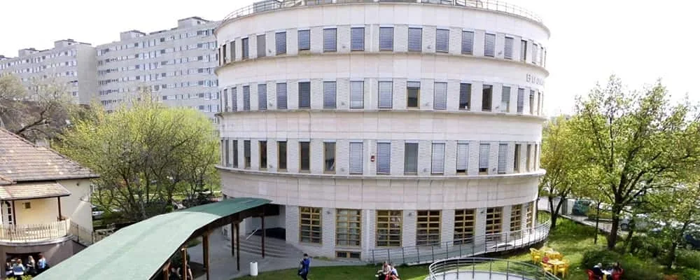 جامعة بودابست متروبوليتان METU 2