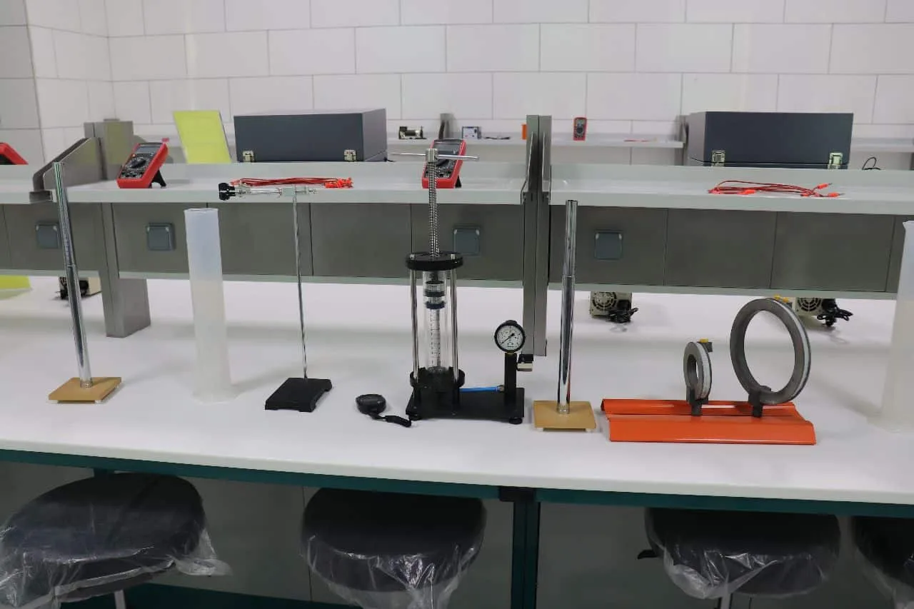 معمل جامعة الريادة 2