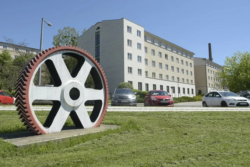 مبنى جامعة ميشكولتس