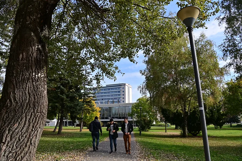 حرم جامعة ميشكولتس 1