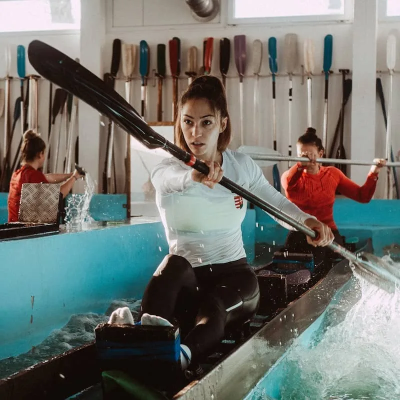 جامعة بودابست للاقتصاد 2